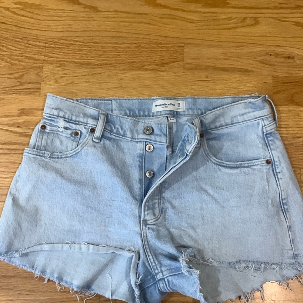 Low rise curve love denim shorts from Abercrombie lightly worn